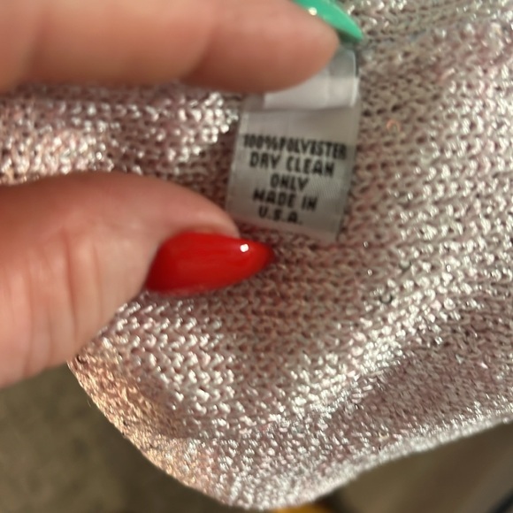 Sportsworks Studio Lightweight Sweater Top Pink Sequins Pockets Size Small USA - Picture 10 of 10